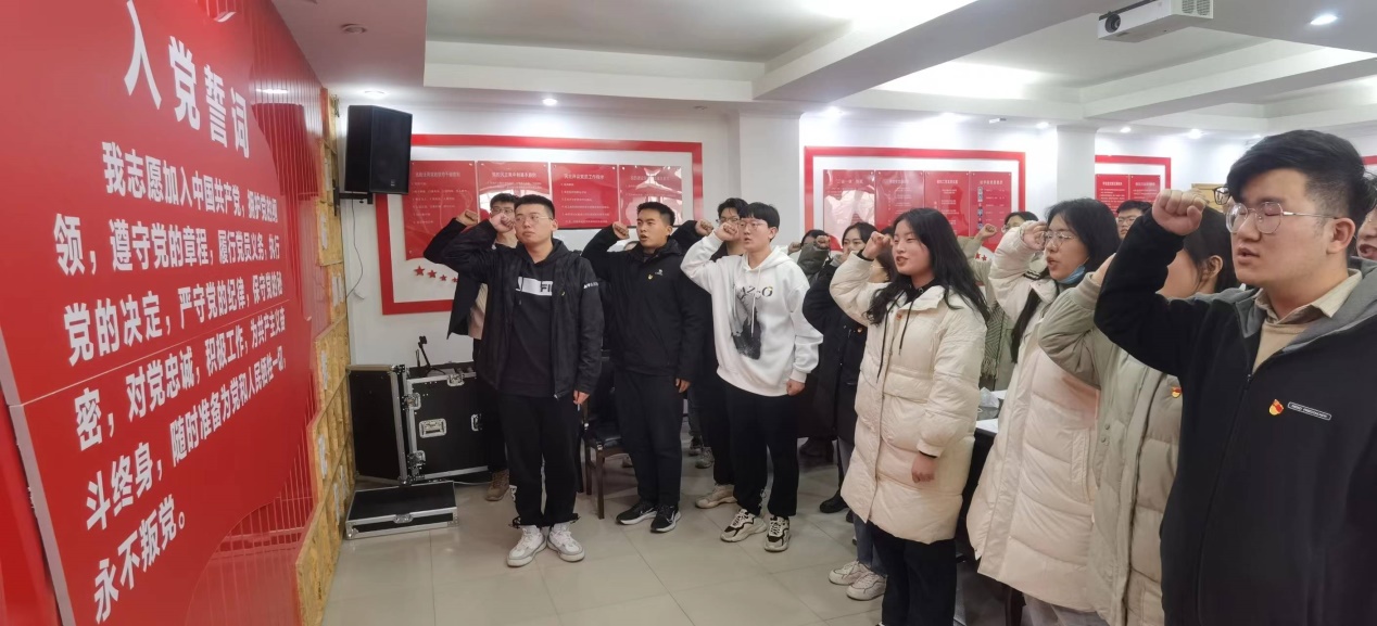 说明: C:\Users\admin\Desktop\本科生第二党支部\2023.2.23新闻稿 照片\2023.2.23照片\531a3d44c61bd70b908cfc1561ba47e.jpg mansion88明升